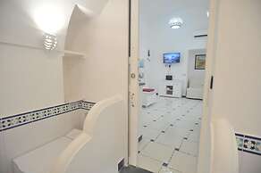 Art House in Amalfi Historical Center Near Beach