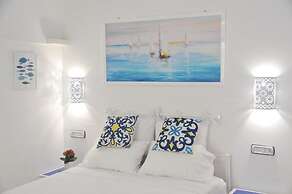 Art House in Amalfi Historical Center Near Beach