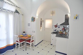 Art House in Amalfi Historical Center Near Beach