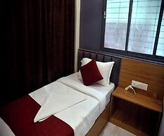 Vogue Cabin Stay Near NESCO