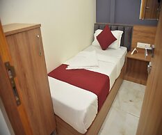 Vogue Cabin Stay Near NESCO