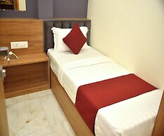 Vogue Cabin Stay Near NESCO