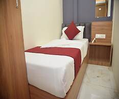 Vogue Cabin Stay Near NESCO