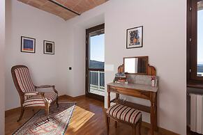 The Grape Pergola House