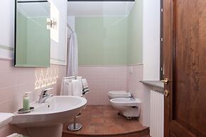 The Grape Pergola House