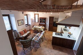 The Grape Pergola House