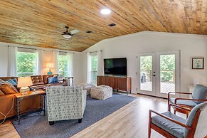 Views on 12 Acres: Ozark Mountain Cabin!