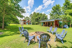 Views on 12 Acres: Ozark Mountain Cabin!