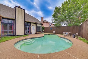 10 Mi to Lake Lewisville: Carrollton Home w/ Pool