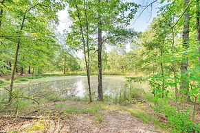 Couples Cabin in Broken Bow ~ 5 Mi to Downtown!