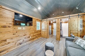 Couples Cabin in Broken Bow ~ 5 Mi to Downtown!