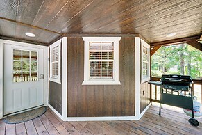 Couples Cabin in Broken Bow ~ 5 Mi to Downtown!