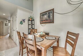 Cloudcroft Townhome on Golf Course w/ Deck!