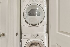 Cloudcroft Townhome on Golf Course w/ Deck!