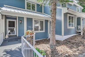 Cloudcroft Townhome on Golf Course w/ Deck!