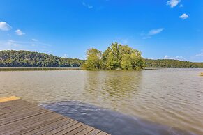 Waterfront Wheeler Lake Home w/ Furnished Deck
