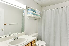 Waterfront Wheeler Lake Home w/ Furnished Deck