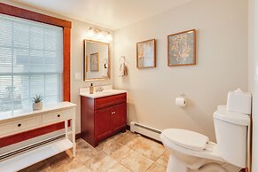Walk to Memorial Park: Pet-friendly Bethlehem Home