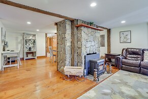 Walk to Memorial Park: Pet-friendly Bethlehem Home
