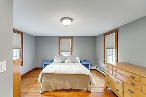 Walk to Memorial Park: Pet-friendly Bethlehem Home