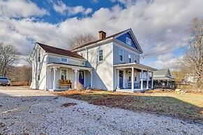 Walk to Memorial Park: Pet-friendly Bethlehem Home