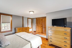 Walk to Memorial Park: Pet-friendly Bethlehem Home