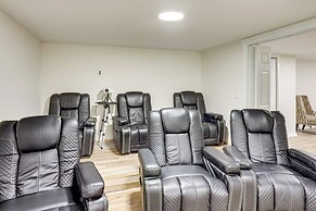 Movie Room & Home Gym: Sinking Spring Home!