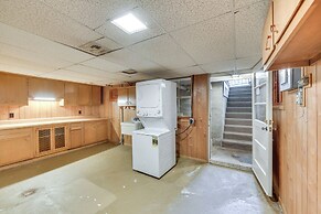 Movie Room & Home Gym: Sinking Spring Home!