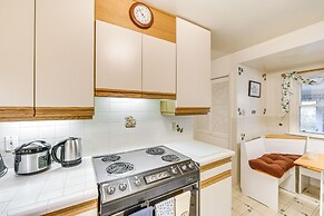 Movie Room & Home Gym: Sinking Spring Home!