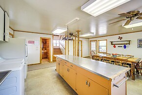 Riverfront Brady Retreat on 25 Acres!