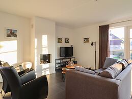 Thatched Villa With Bath in a Holiday Park