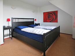 Thatched Villa With Bath in a Holiday Park