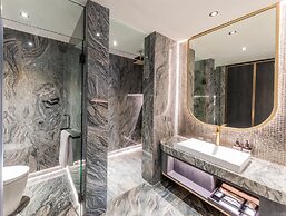 The All-Suite Pentacity Hotel Balikpapan