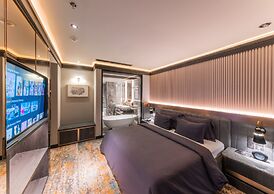 The All-Suite Pentacity Hotel Balikpapan