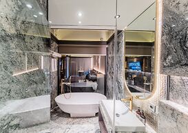 The All-Suite Pentacity Hotel Balikpapan