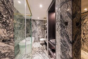 The All-Suite Pentacity Hotel Balikpapan