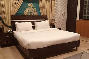 Trail Residency Guest House