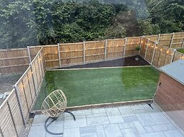 Pine Cottage Retreat in Suffolk