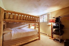 Sb102 Snowbridge 2br 2ba 3 Bedroom Condo by RedAwning