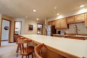Sb102 Snowbridge 2br 2ba 3 Bedroom Condo by RedAwning