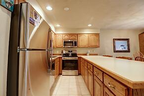 Sb102 Snowbridge 2br 2ba 3 Bedroom Condo by RedAwning