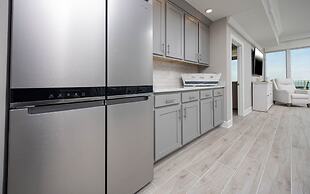 Phoenix Gulf Towers 405 5 Bedroom Condo by RedAwning