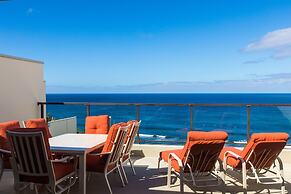 Puu Poa 407 2 Bedroom Condo by RedAwning