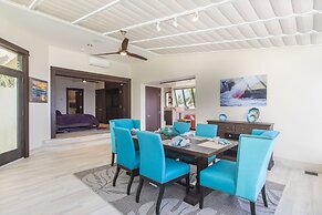 Puu Poa 407 2 Bedroom Condo by RedAwning