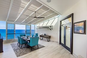 Puu Poa 407 2 Bedroom Condo by RedAwning