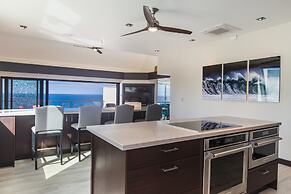 Puu Poa 407 2 Bedroom Condo by RedAwning