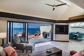 Puu Poa 407 2 Bedroom Condo by RedAwning