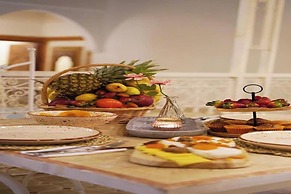 Riad Oum H&N Exclusive