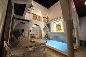 Riad Oum H&N Exclusive