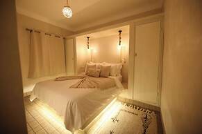 Riad Oum H&N Exclusive